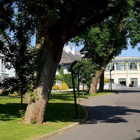 Ballyroe 3*